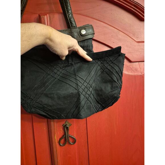 Thirty-One Dark Denim Handbag Purse With Black Clip on Cover 2 in 1 Bag EUC - Picture 2 of 3